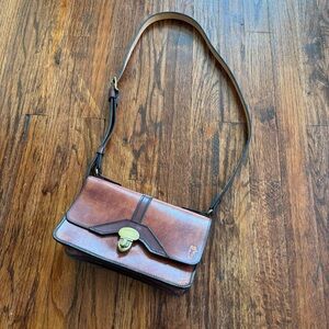 Vintage italian leather shoulder/crossbody bag